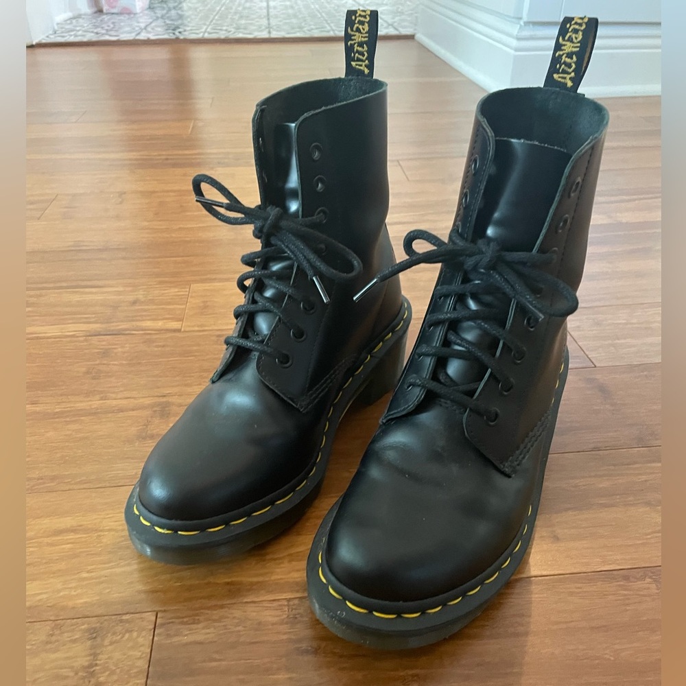 Clemency Women’s Smooth Leather Heeled Lace Up Boots